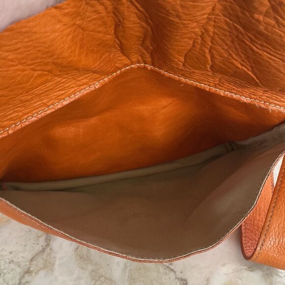 Roots Leather Side Saddle Cross Body Bag - Picture 11 of 13